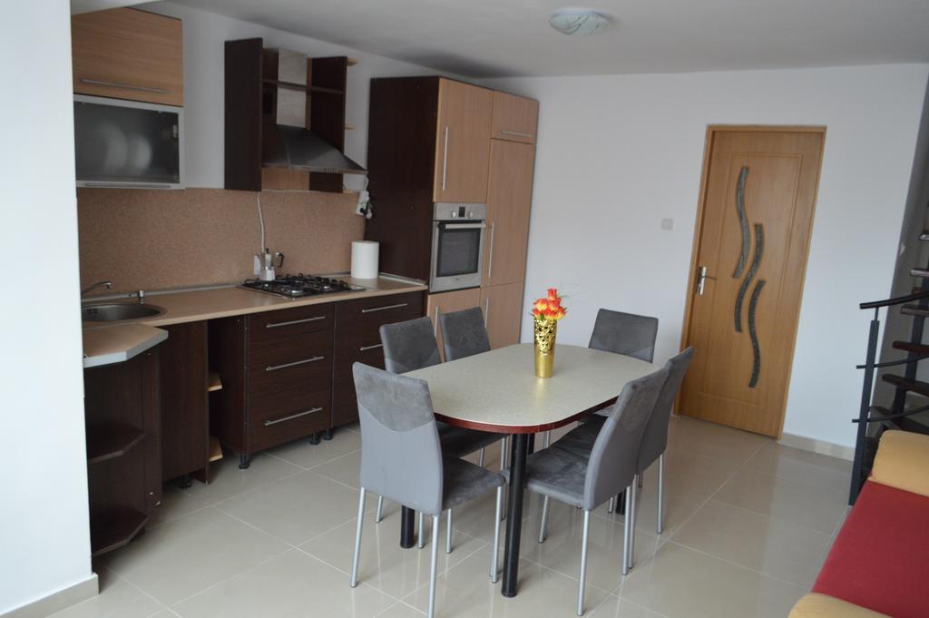 Csikos Apartment Kaloşvar Dış mekan fotoğraf